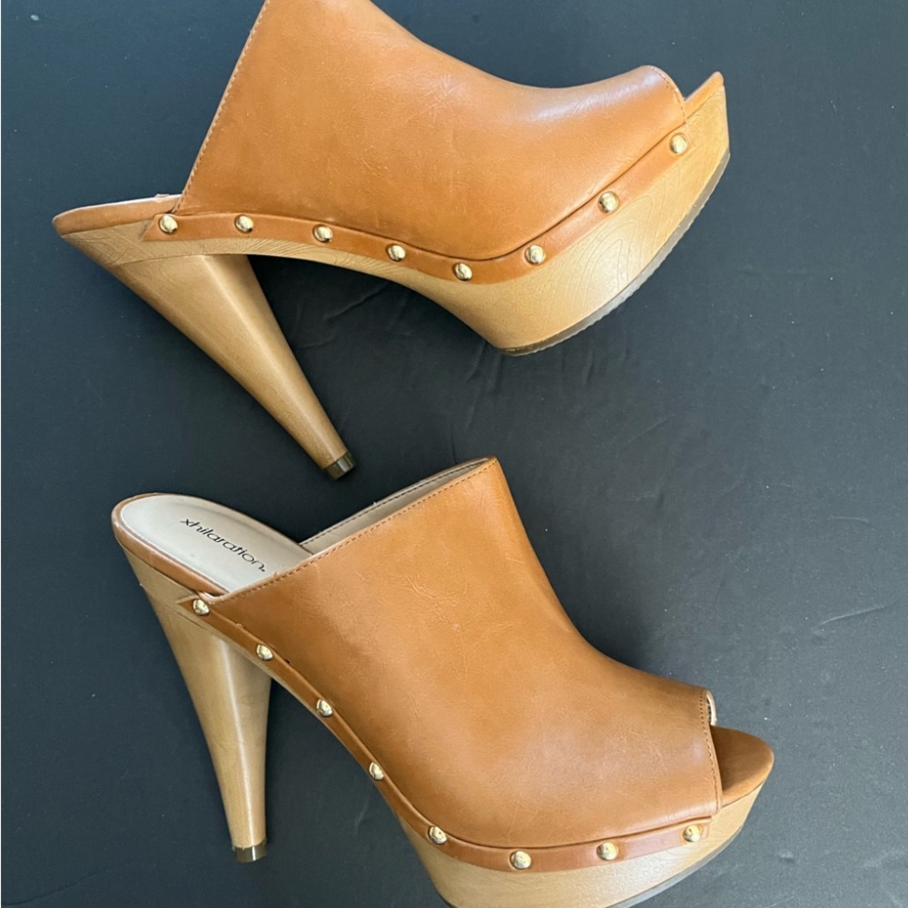 COPY - Tan Xhilaration Size 9 High-heeled shoes